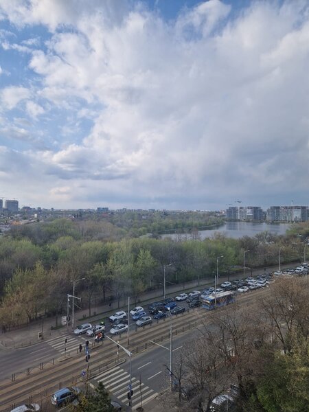 Obor, Colentina, stradal vav Parc Plumbuita 15 minute metrou